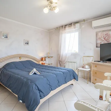 Les Cascades Du By Interhome * Le Cannet